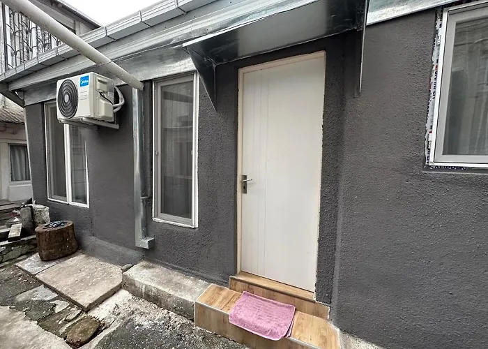 Iori Apartment Tbs